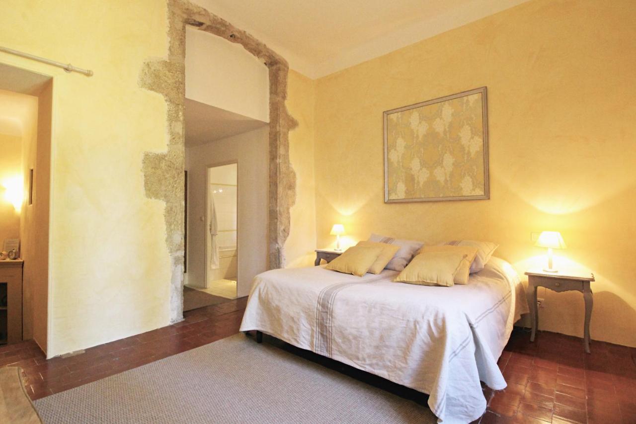 Domaine La Carraire Bed and Breakfast Lauris Εξωτερικό φωτογραφία