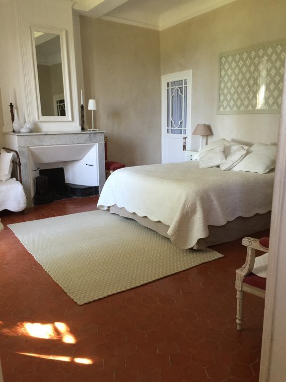 Domaine La Carraire Bed and Breakfast Lauris Εξωτερικό φωτογραφία