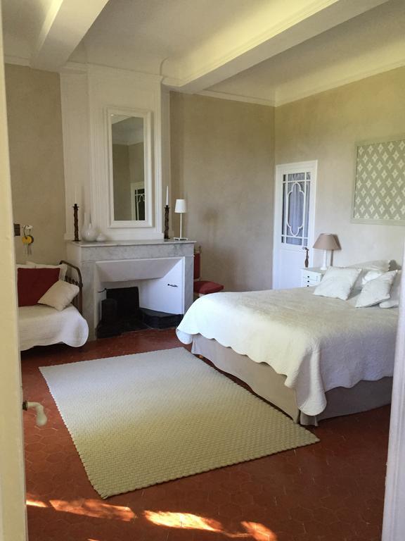 Domaine La Carraire Bed and Breakfast Lauris Εξωτερικό φωτογραφία